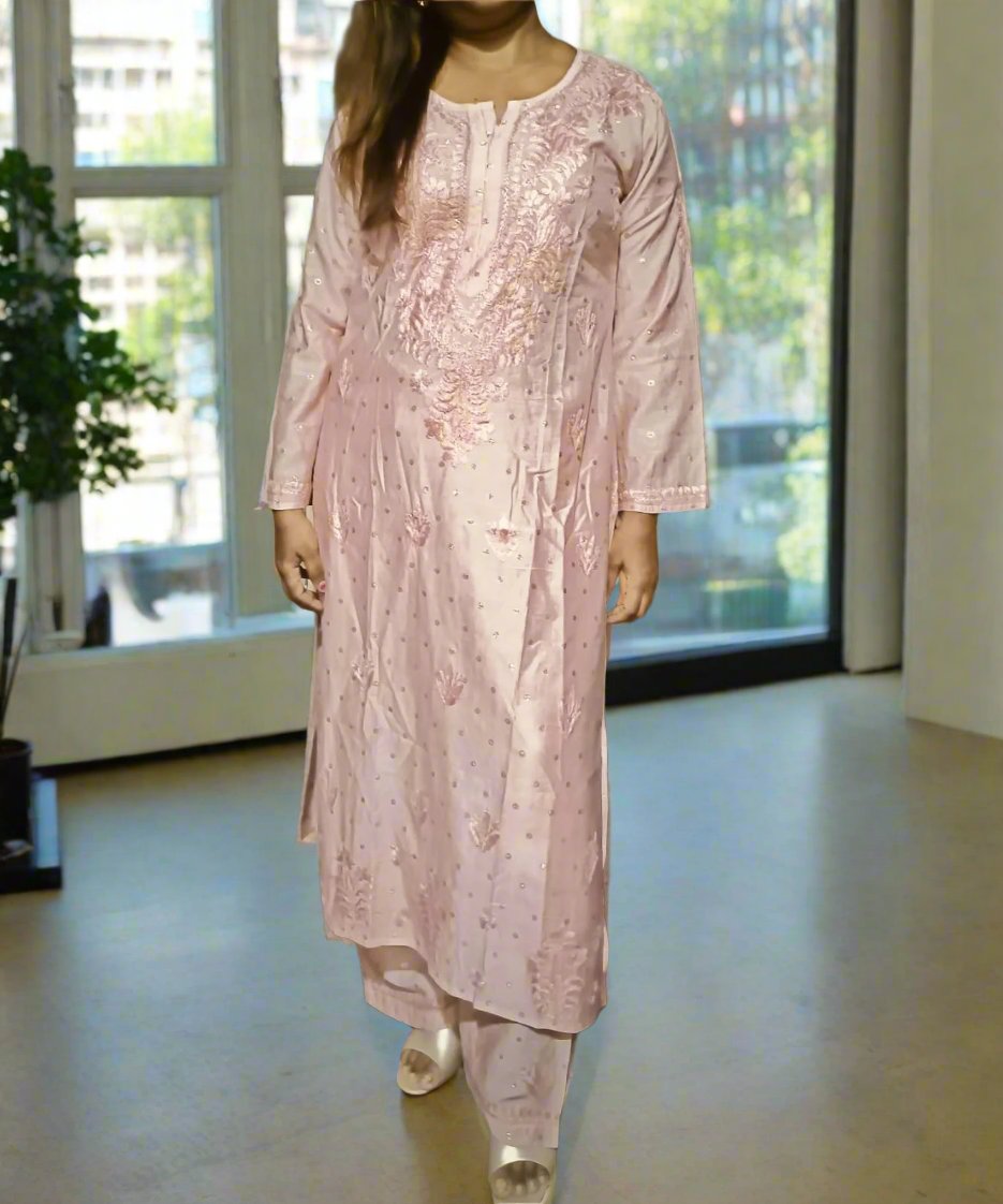 Pure Banarsi Chanderi Kurti with Parallel Pants And Matching Chiffon Dupatta