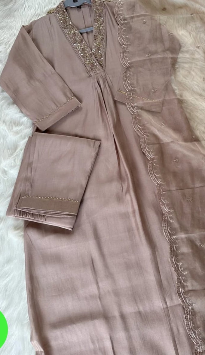 Elegant Roman Silk Collar Neck Suit