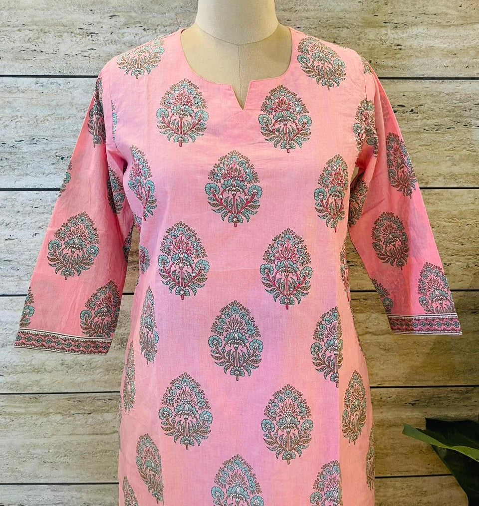 Elegant Pink Kota Doria Dupatta Set