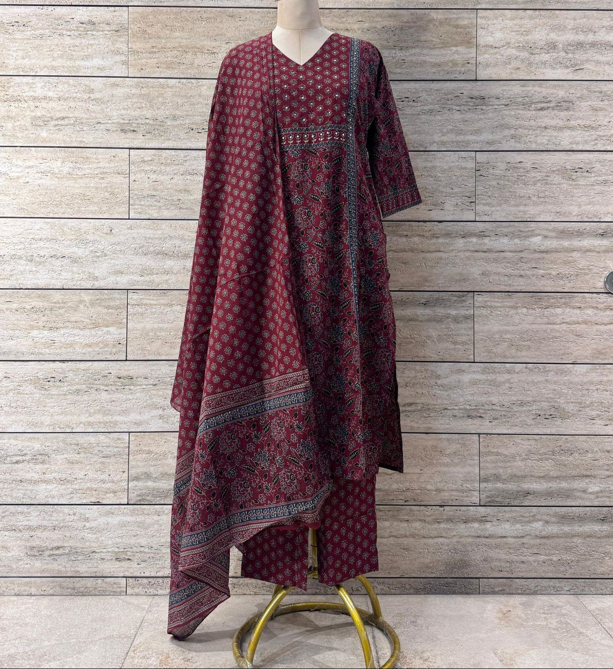 Beautiful Handblock Print Kurti Set in Maroon