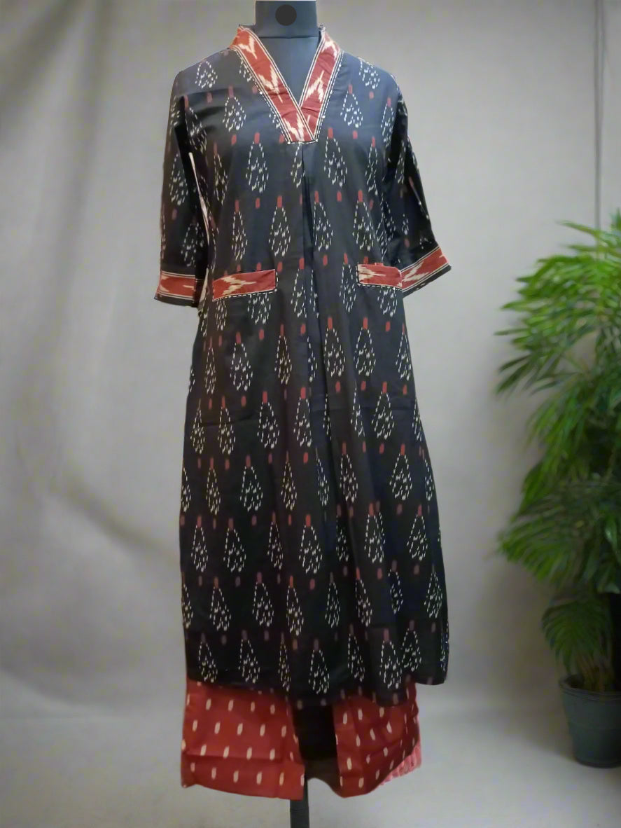 Elegant Ikat Print Kurti Set in Black