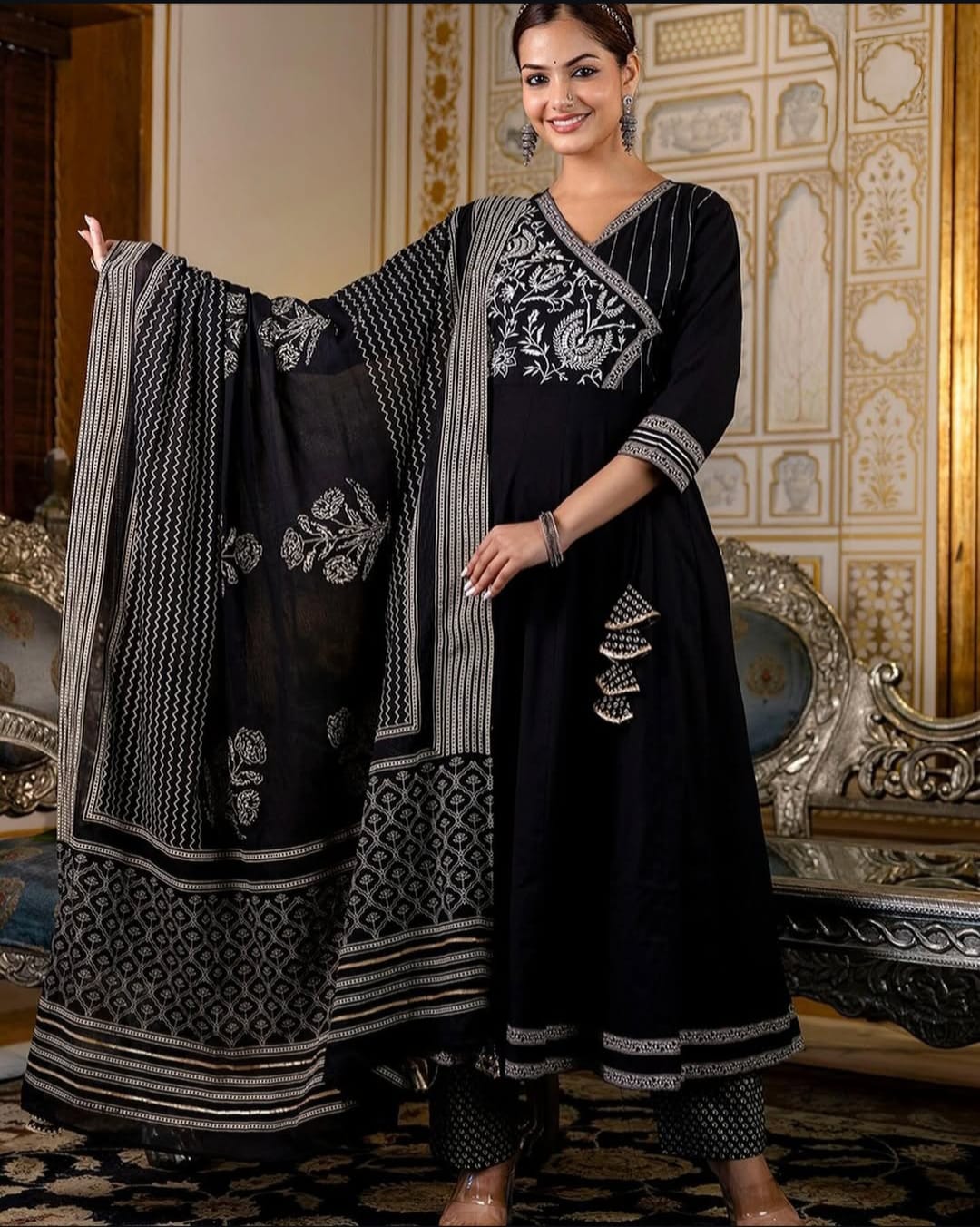 Stylish Designer Anarkali Kurti Set in Black