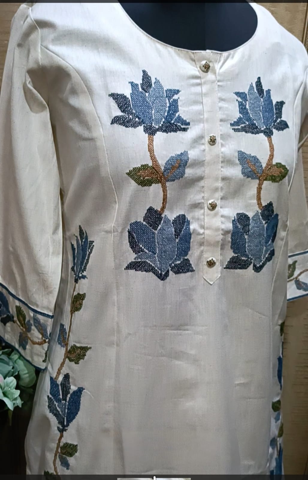 Elegant Floral Threadwork Design White Premium South Cotton Suit Set