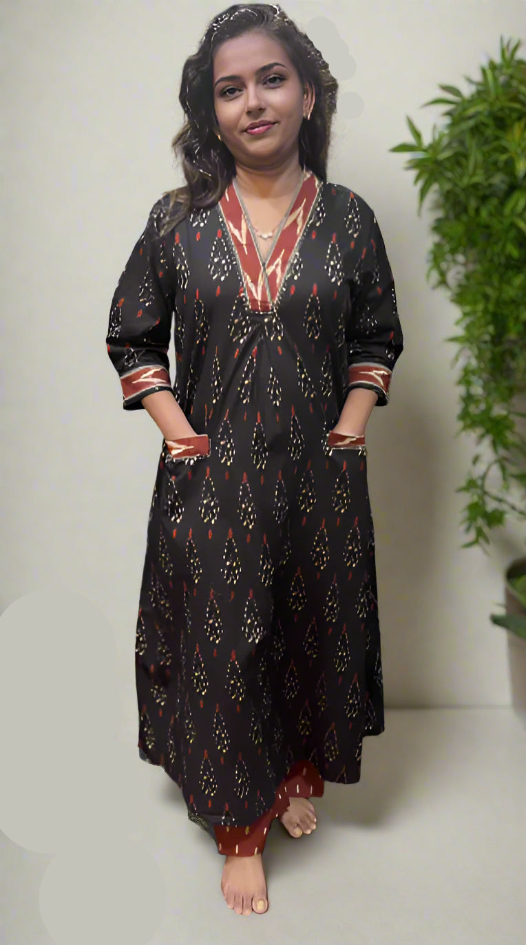 Elegant Ikat Print Kurti Set in Black