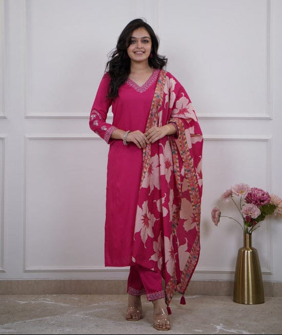 Elegant Floral Embroidered Thread Work Kurta Set With Muslin Silk Dupatta