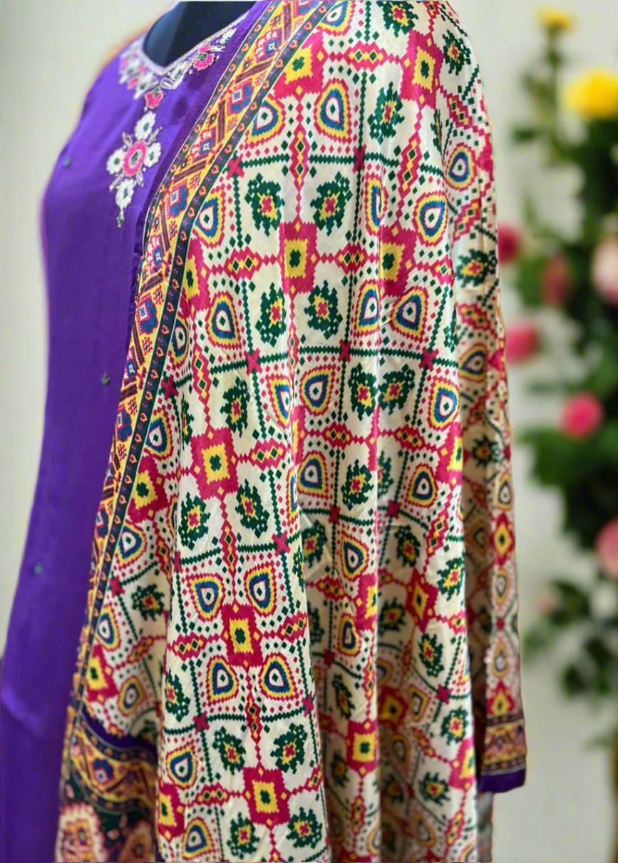 Stunning Purple Straight Suit along with Gajji Silk Dupatta