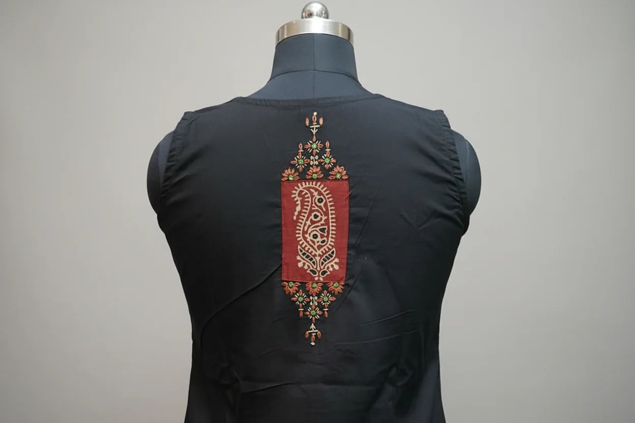 Black Sleeveless V-Neck Kurta Set with Wide-Leg Palazzos
