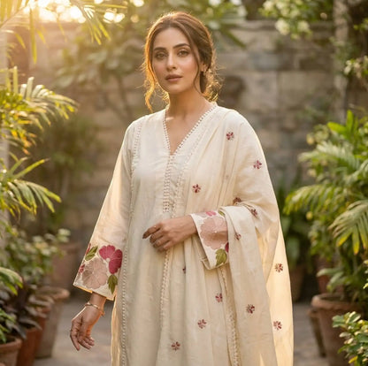 Beautiful Ivory Floral Embroidered Kurti Set