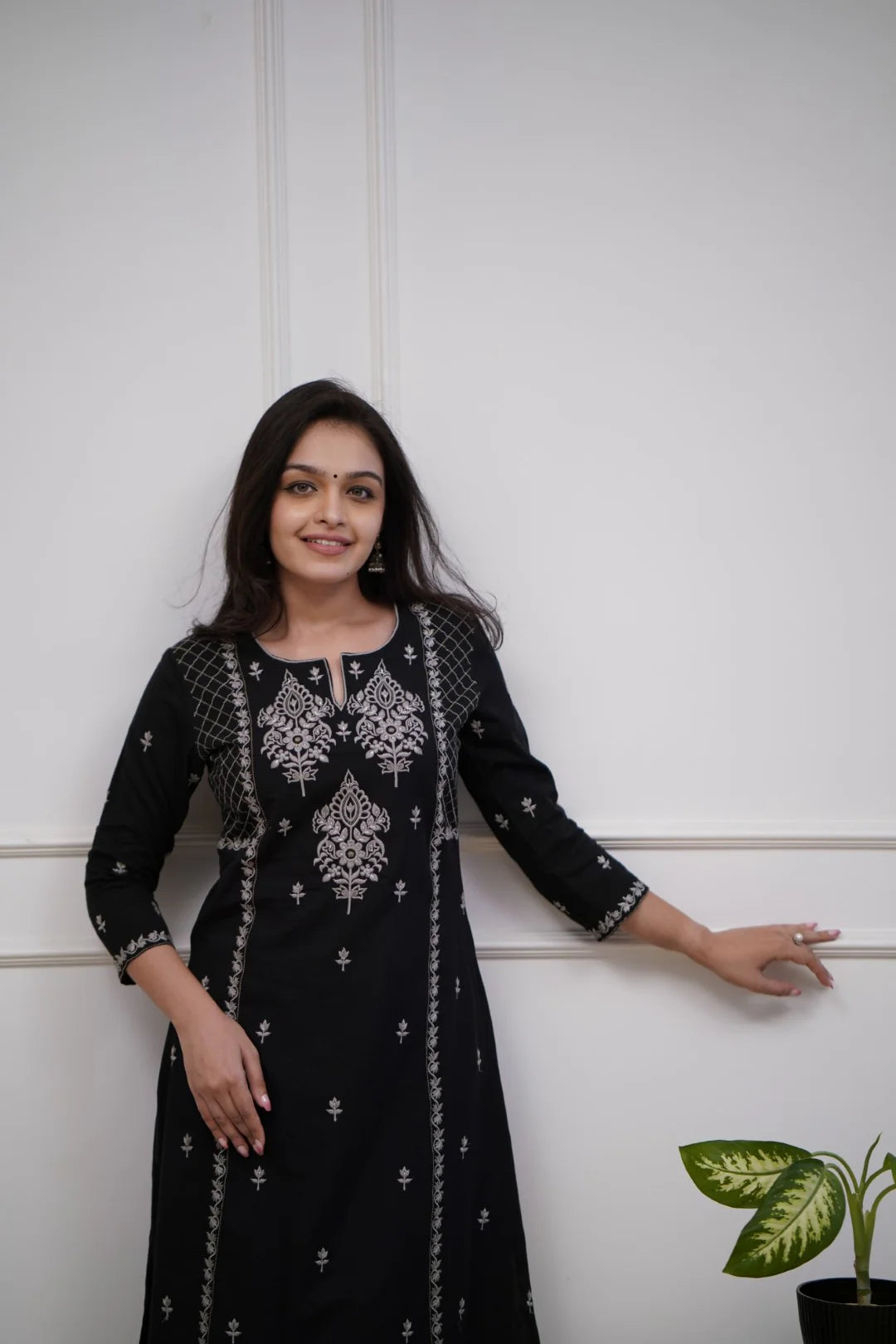 Black Elegant Kurta Pant Set