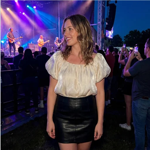 Stylish and trendy Puff Sleeves Top in Sheen