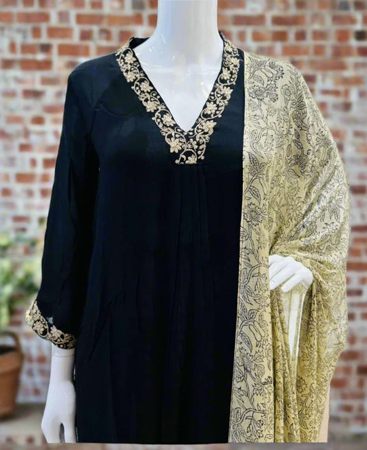 Premium Chinon Silk Suit in Black