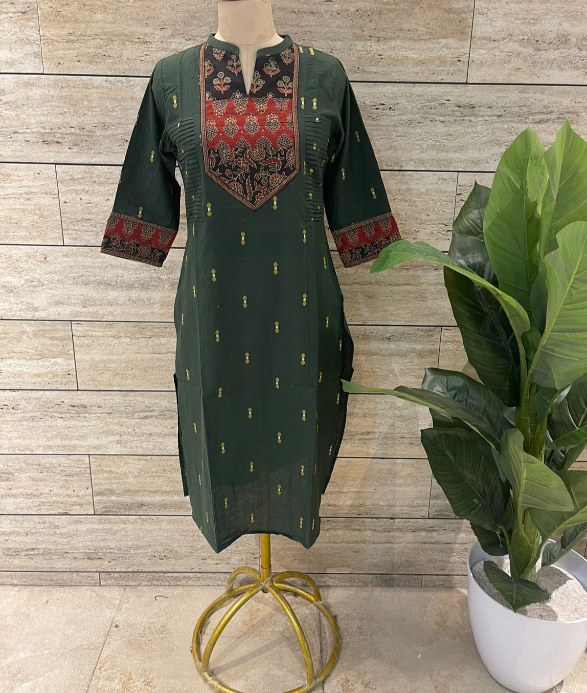 Elegant Handloom Cotton, Full Weave Cotton Kurti in Green