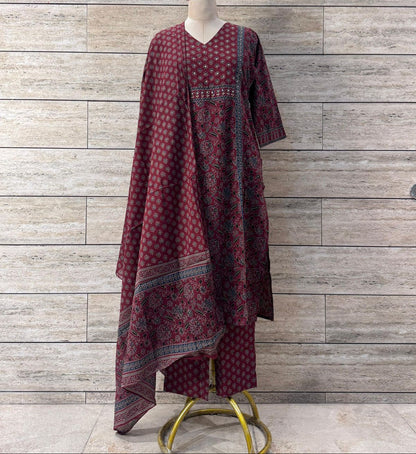 Beautiful Handblock Print Kurti Set in Maroon