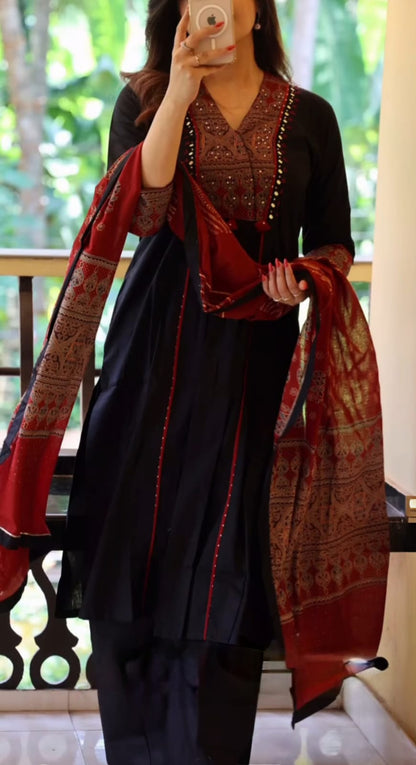 Elegant Block Printed Suit In Black