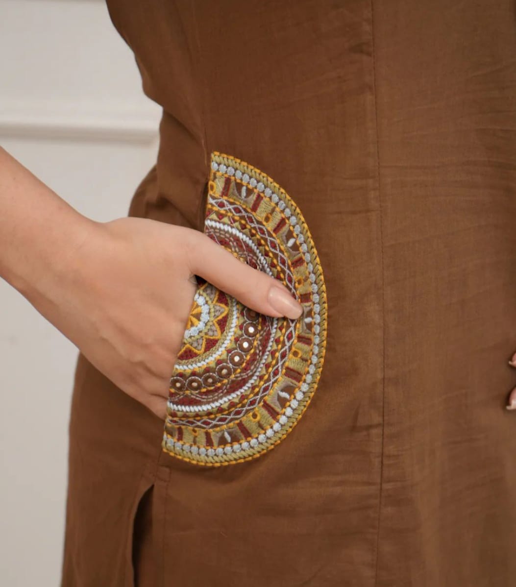 Elegant Gamthi Style Kurti Set in Brown with Pocket Detailing