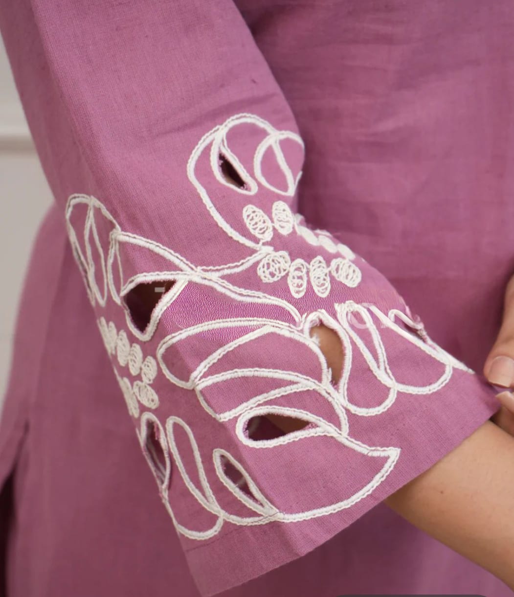 Elegant Mauve-Coloured Kurta Set with Cutwork Sleeves