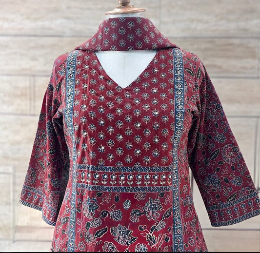 Beautiful Handblock Print Kurti Set in Maroon