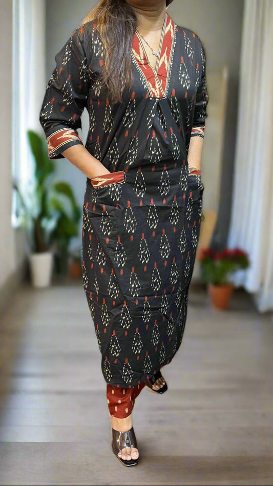 Elegant Ikat Print Kurti Set in Black