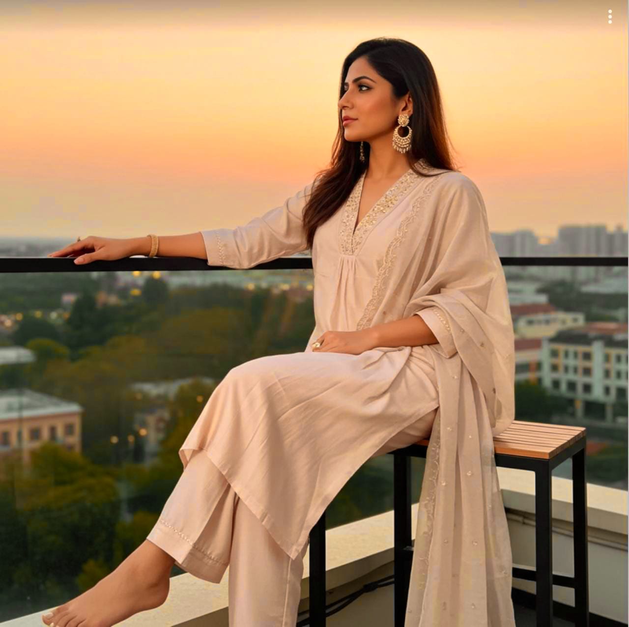 Elegant Roman Silk Collar Neck Suit