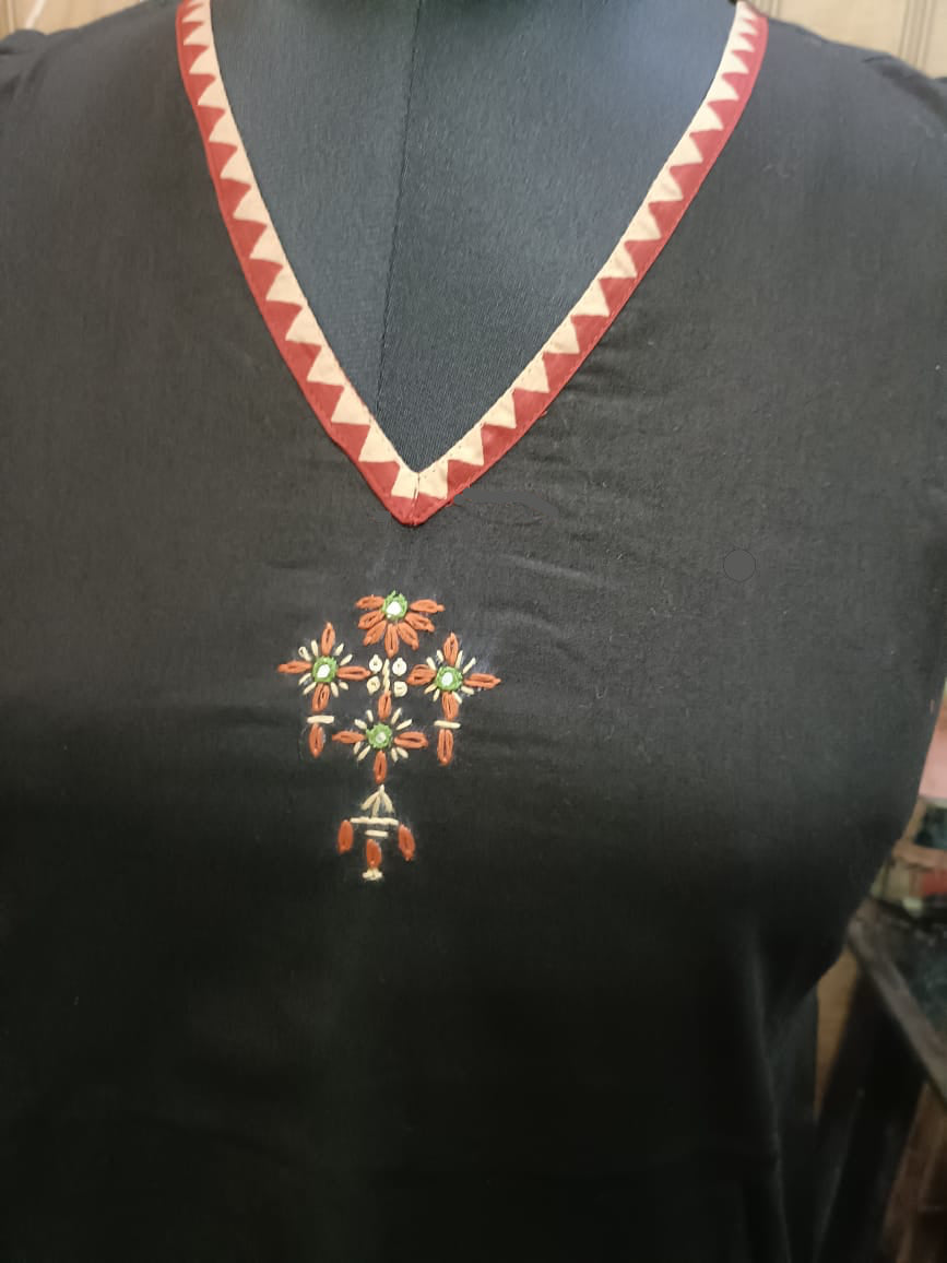 Black Sleeveless V-Neck Kurta Set with Wide-Leg Palazzos