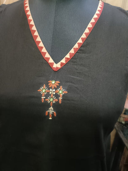 Black Sleeveless V-Neck Kurta Set with Wide-Leg Palazzos