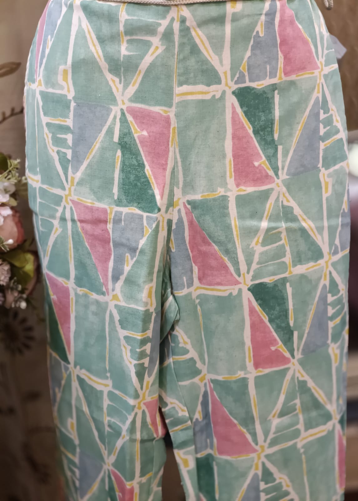 Green Straight Kurta with Printed Pants